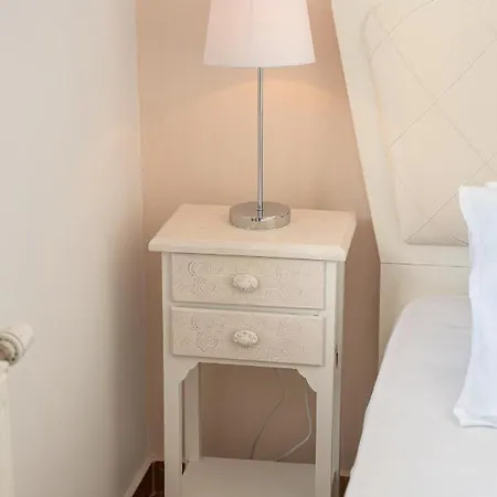 דירה Jasmine - One Bedroom With Balcony סאמי